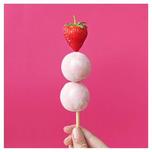 Little Moons Strawberries & Cream Mochi Ice Cream 6 x 32g