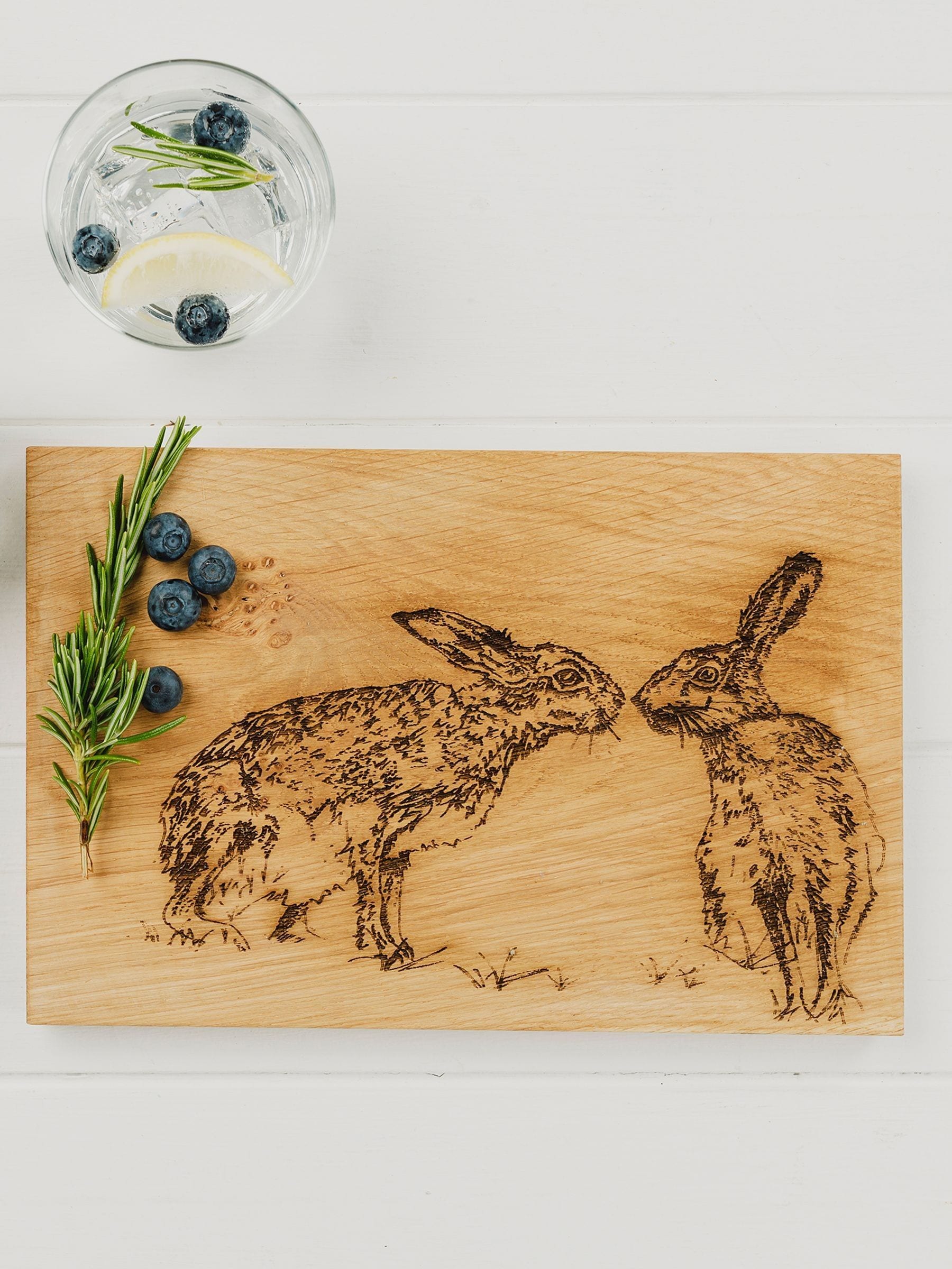 Selbrae House Natural Kissing Hare Serving Board